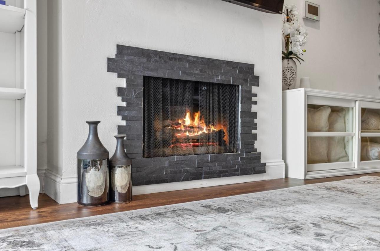 Elegant Hollywood Retreat - Spacious 2Br 2Ba Condo With Resort-Style Amenities Лос-Анджелес Екстер'єр фото