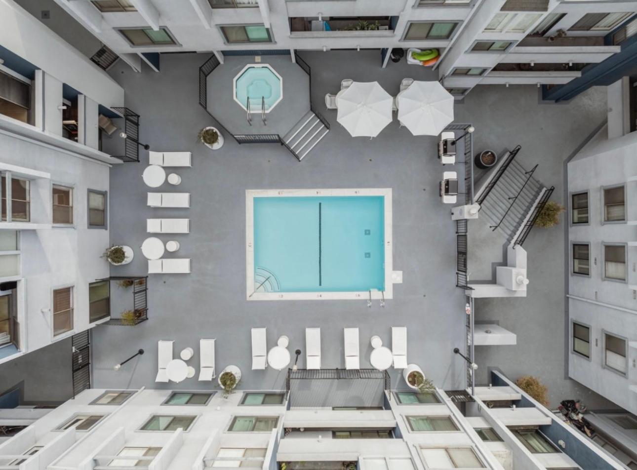 Elegant Hollywood Retreat - Spacious 2Br 2Ba Condo With Resort-Style Amenities Лос-Анджелес Екстер'єр фото